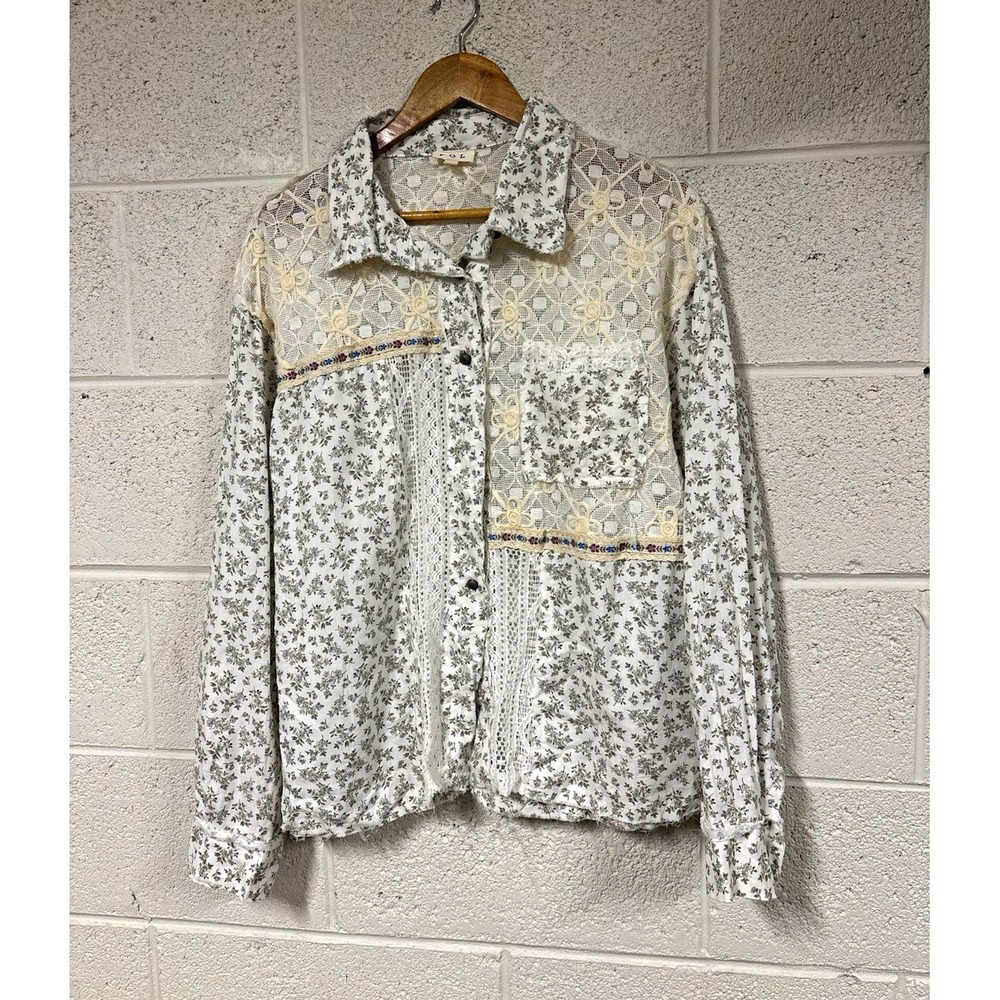 POL Floral Lace Button-Up Women's Medium Retail $80